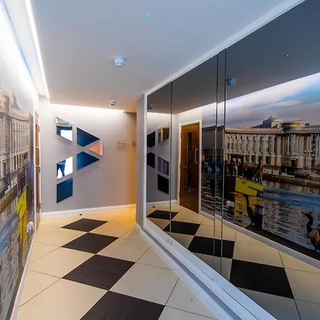 Modern 2 Bedroom Flat With 2 Ensuite Bathrooms In For Up To 4 People *